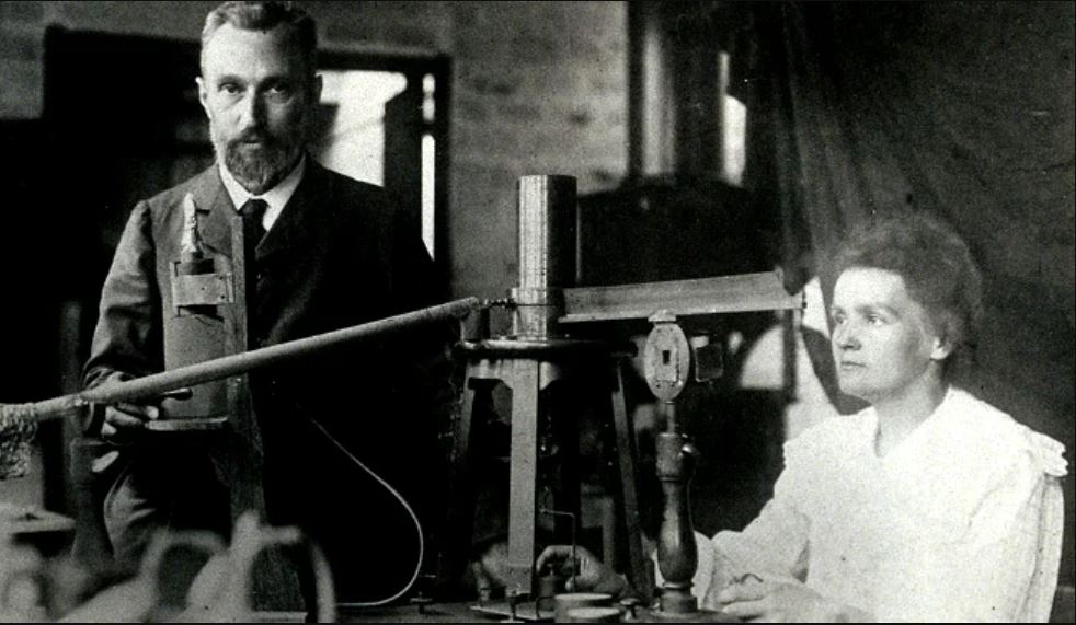 Marie e Pierre Antlia Tecnologia & História - Marie Curie